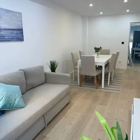 Apartman Lovely 2 Bedroom In South Lisbon Barreiro